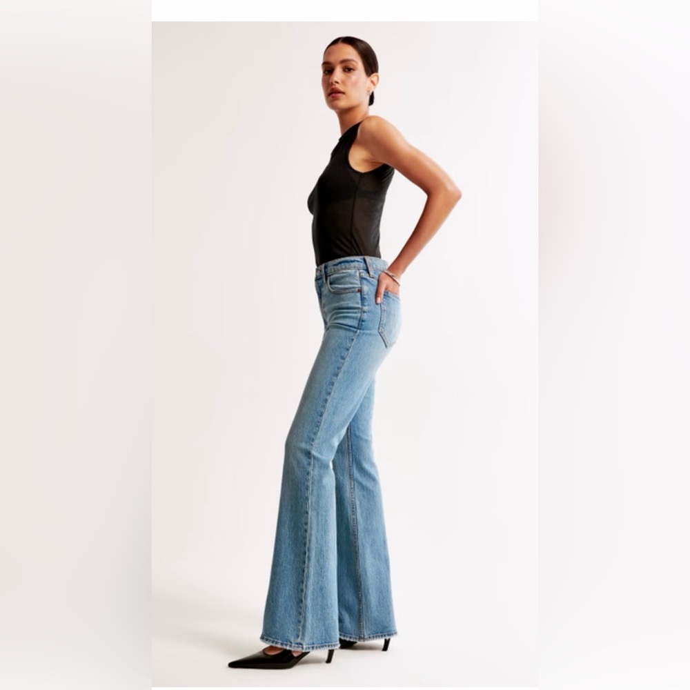 Abercrombie & Fitch vintage Flare high rise size 28/6 NWT